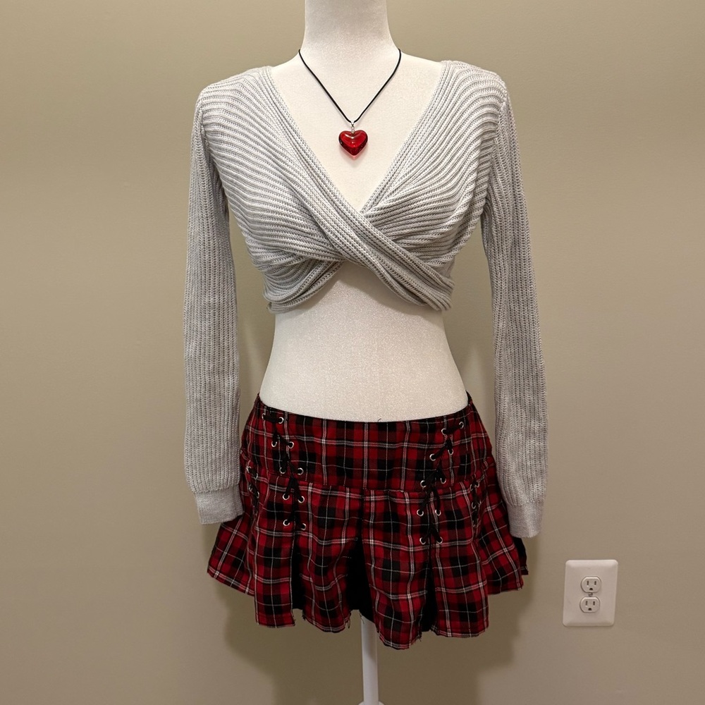 Garage cropped grey knit sweater. size xs
